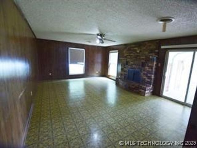 103877 Us Highway 59, Sallisaw, OK 74955