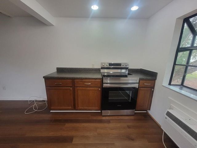 2142 BRADFORD STREET 325, Clearwater, FL 33760