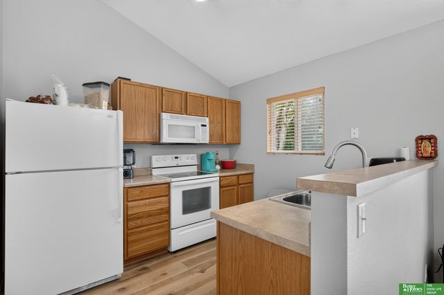 8012 S 161st Terrace, Omaha, NE 68136