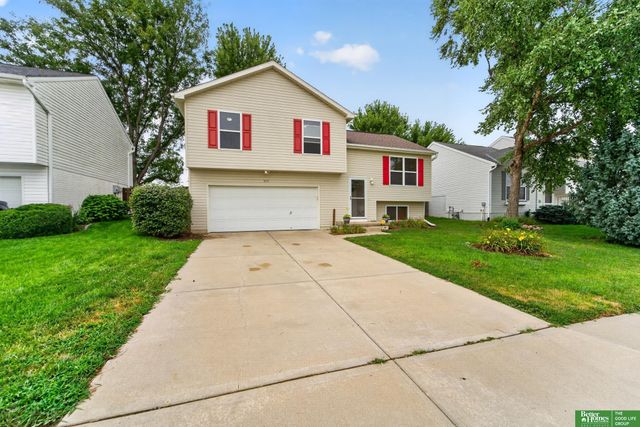 8012 S 161st Terrace, Omaha, NE 68136