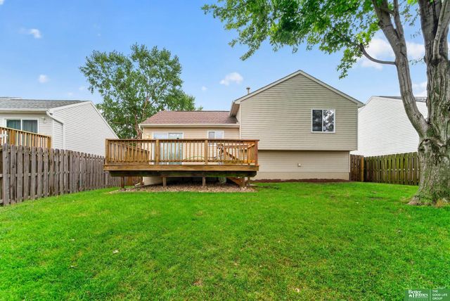 8012 S 161st Terrace, Omaha, NE 68136