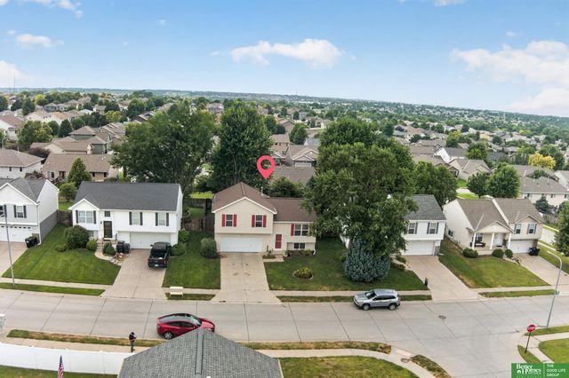 8012 S 161st Terrace, Omaha, NE 68136