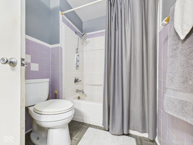 6180 N Akron Drive, Alexandria, IN 46001