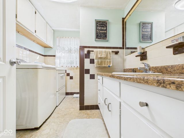 6180 N Akron Drive, Alexandria, IN 46001