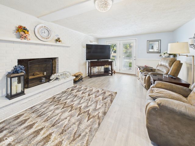 6180 N Akron Drive, Alexandria, IN 46001