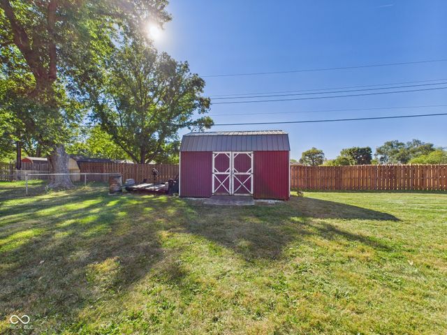 6180 N Akron Drive, Alexandria, IN 46001