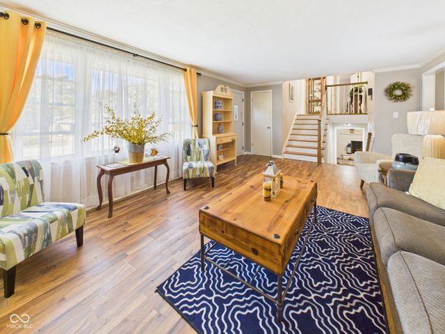 6180 N Akron Drive, Alexandria, IN 46001