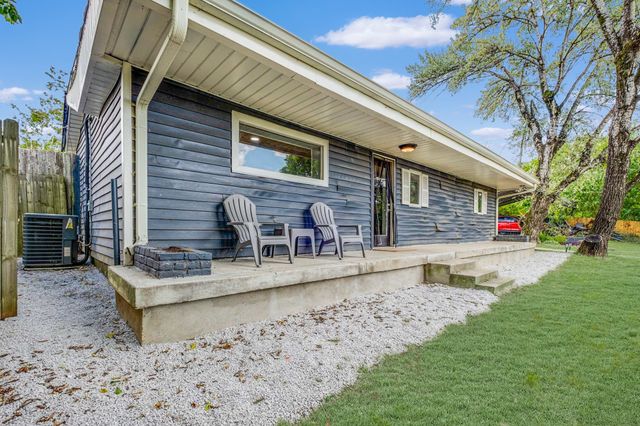 562B Neelys Bend Rd, Madison, TN 37115