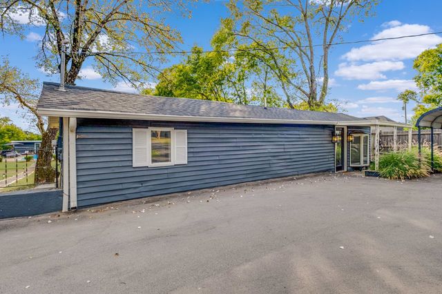 562B Neelys Bend Rd, Madison, TN 37115
