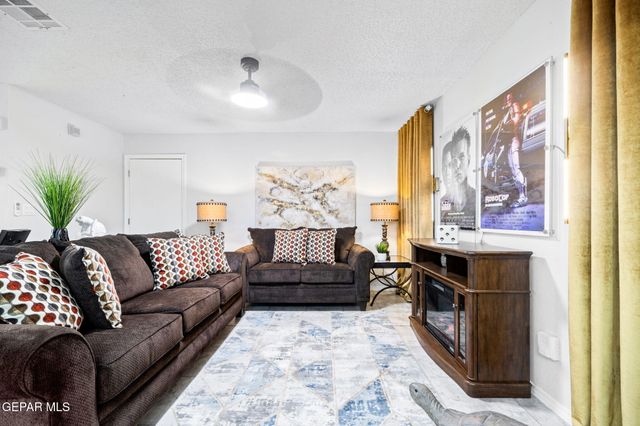 328 De Palma Place, Horizon City, TX 79928