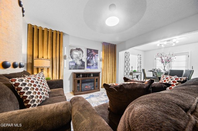 328 De Palma Place, Horizon City, TX 79928