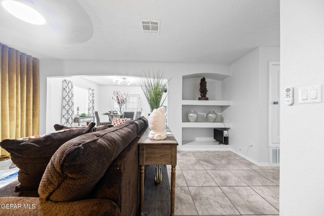 328 De Palma Place, Horizon City, TX 79928