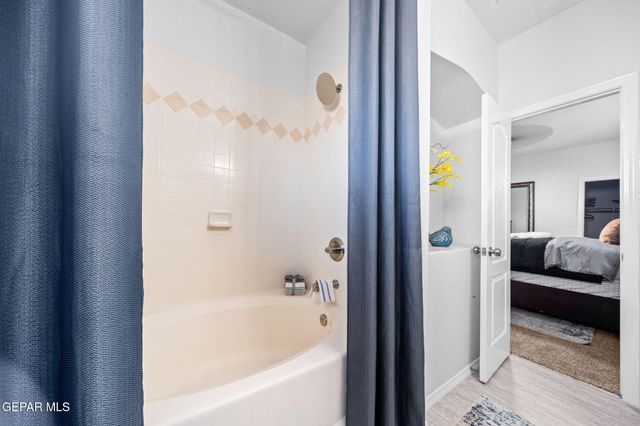 328 De Palma Place, Horizon City, TX 79928