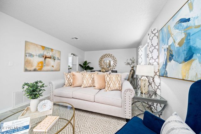 328 De Palma Place, Horizon City, TX 79928