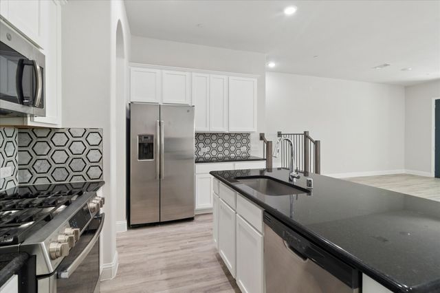 6008 Silverado Trail, Mckinney, TX 75070