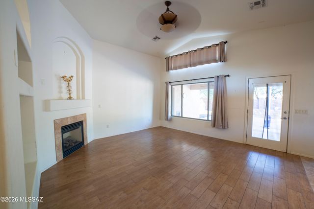 13947 S Camino Los Picos, Sahuarita, AZ 85629