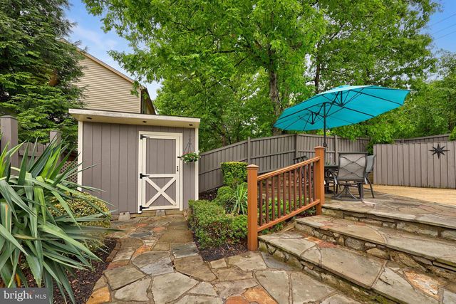 8311 TIMBER BROOK LN, Springfield, VA 22153