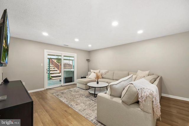 8311 TIMBER BROOK LN, Springfield, VA 22153