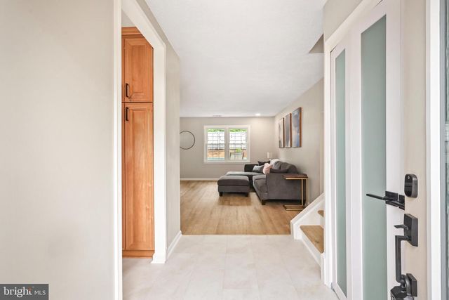 8311 TIMBER BROOK LN, Springfield, VA 22153