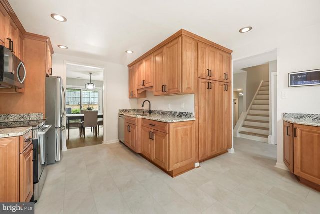 8311 TIMBER BROOK LN, Springfield, VA 22153