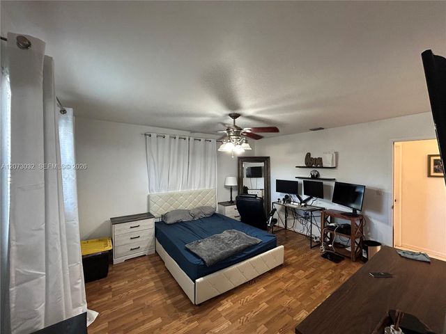 571 SW 29th Terrace, Fort Lauderdale, FL 33312