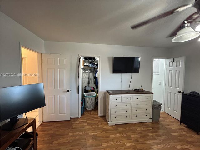 571 SW 29th Terrace, Fort Lauderdale, FL 33312