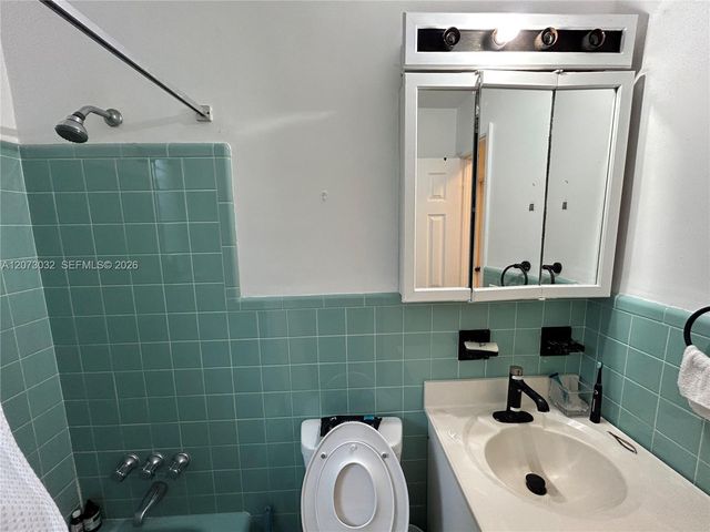 571 SW 29th Terrace, Fort Lauderdale, FL 33312