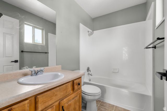 1982 N TRELLIS PL, Saratoga Springs, UT 84045