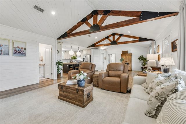 10299 County Road 309, Navasota, TX 77868