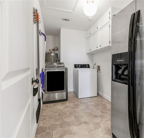 10299 County Road 309, Navasota, TX 77868