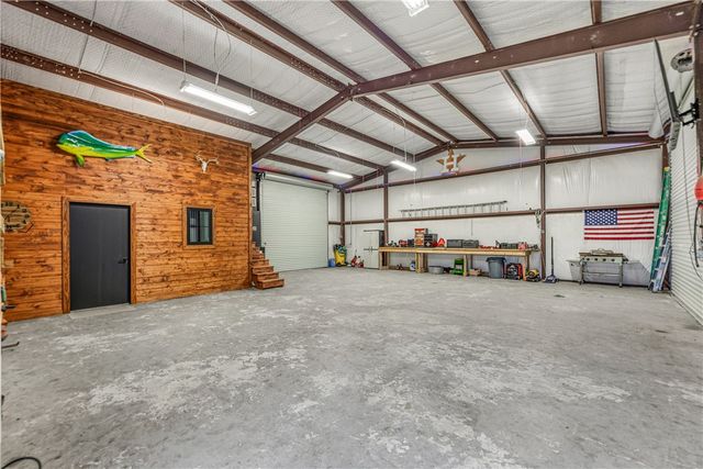 10299 County Road 309, Navasota, TX 77868