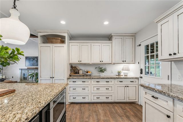 10299 County Road 309, Navasota, TX 77868