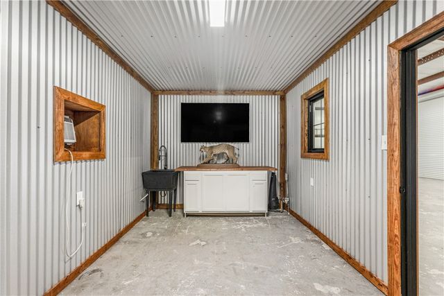 10299 County Road 309, Navasota, TX 77868