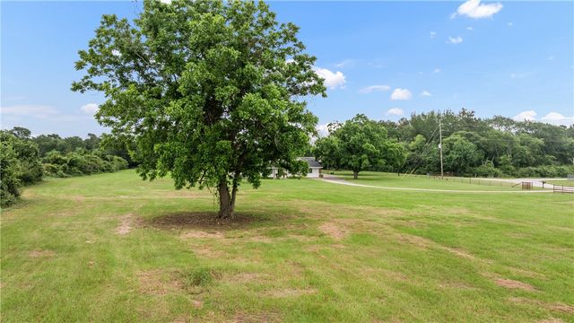 10299 County Road 309, Navasota, TX 77868