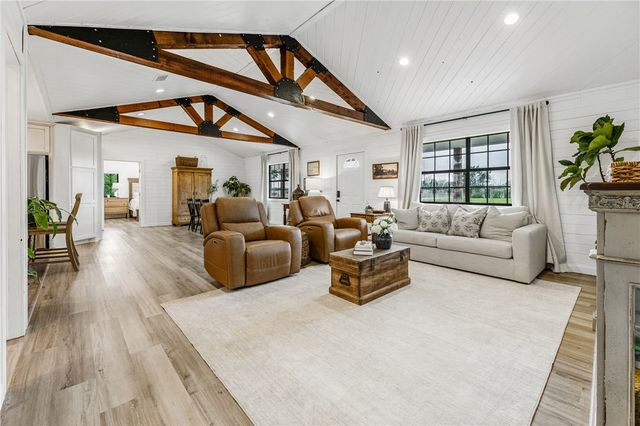 10299 County Road 309, Navasota, TX 77868