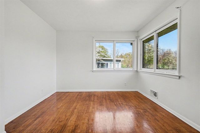 1411 Meadowlane Drive, Grand Rapids, MI 49508