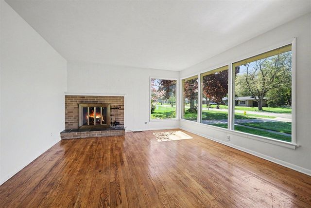 1411 Meadowlane Drive, Grand Rapids, MI 49508