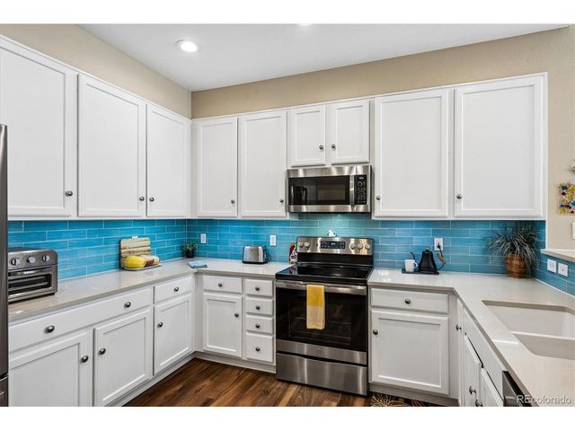 2801 Newport Cir, Castle Rock, CO 80104