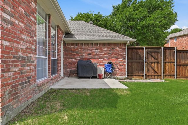 15926 Twin Cove Drive, Frisco, TX 75035