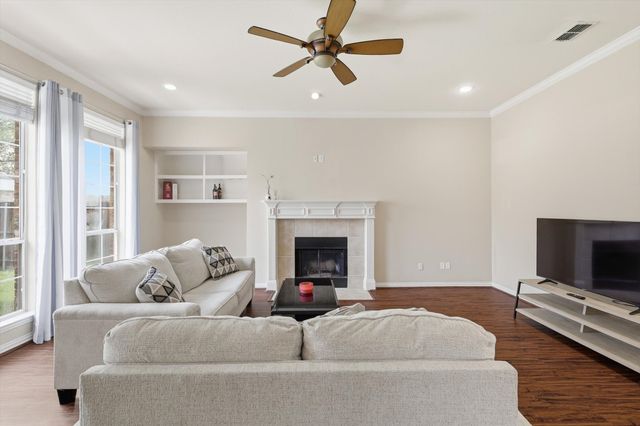 15926 Twin Cove Drive, Frisco, TX 75035