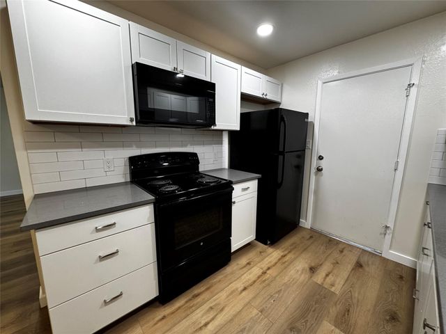 1311 Barbara DR B, San Marcos, TX 78666
