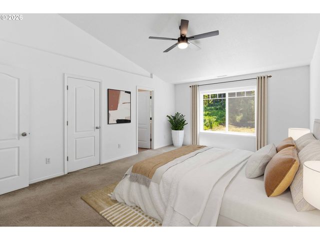 208 SALMONBERRY Ln, Longview, WA 98632