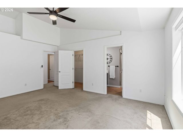 208 SALMONBERRY Ln, Longview, WA 98632