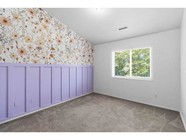 208 SALMONBERRY Ln, Longview, WA 98632