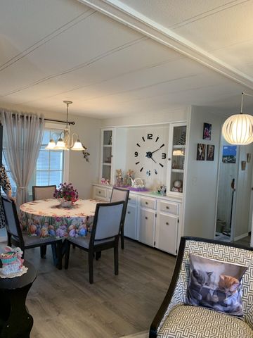 10 SE Iberian Lane, Port St. Lucie, Port St Lucie, FL 34952