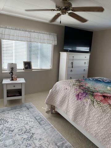 10 SE Iberian Lane, Port St. Lucie, Port St Lucie, FL 34952