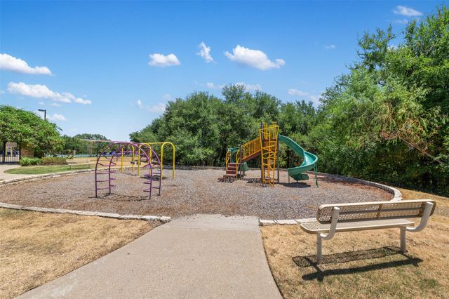 713 Hummingbird LN, Leander, TX 78641