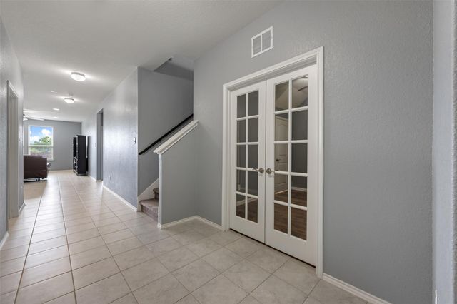 713 Hummingbird LN, Leander, TX 78641