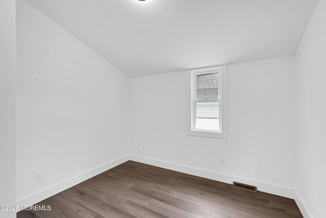 383 Navesink Avenue, Atlantic Highlands, NJ 07716