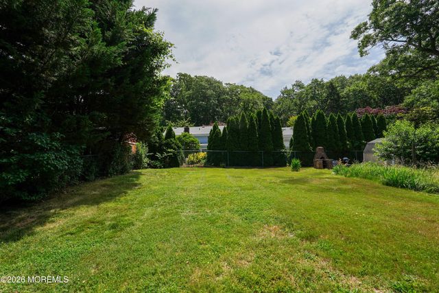 383 Navesink Avenue, Atlantic Highlands, NJ 07716